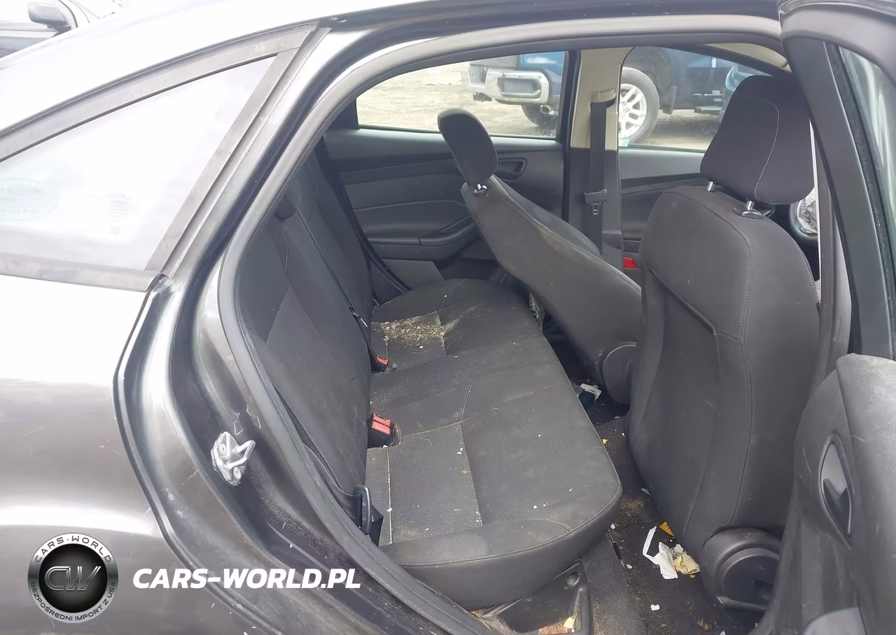 2016 Ford Focus S VIN:1FADP3E24GL256410 - 8
