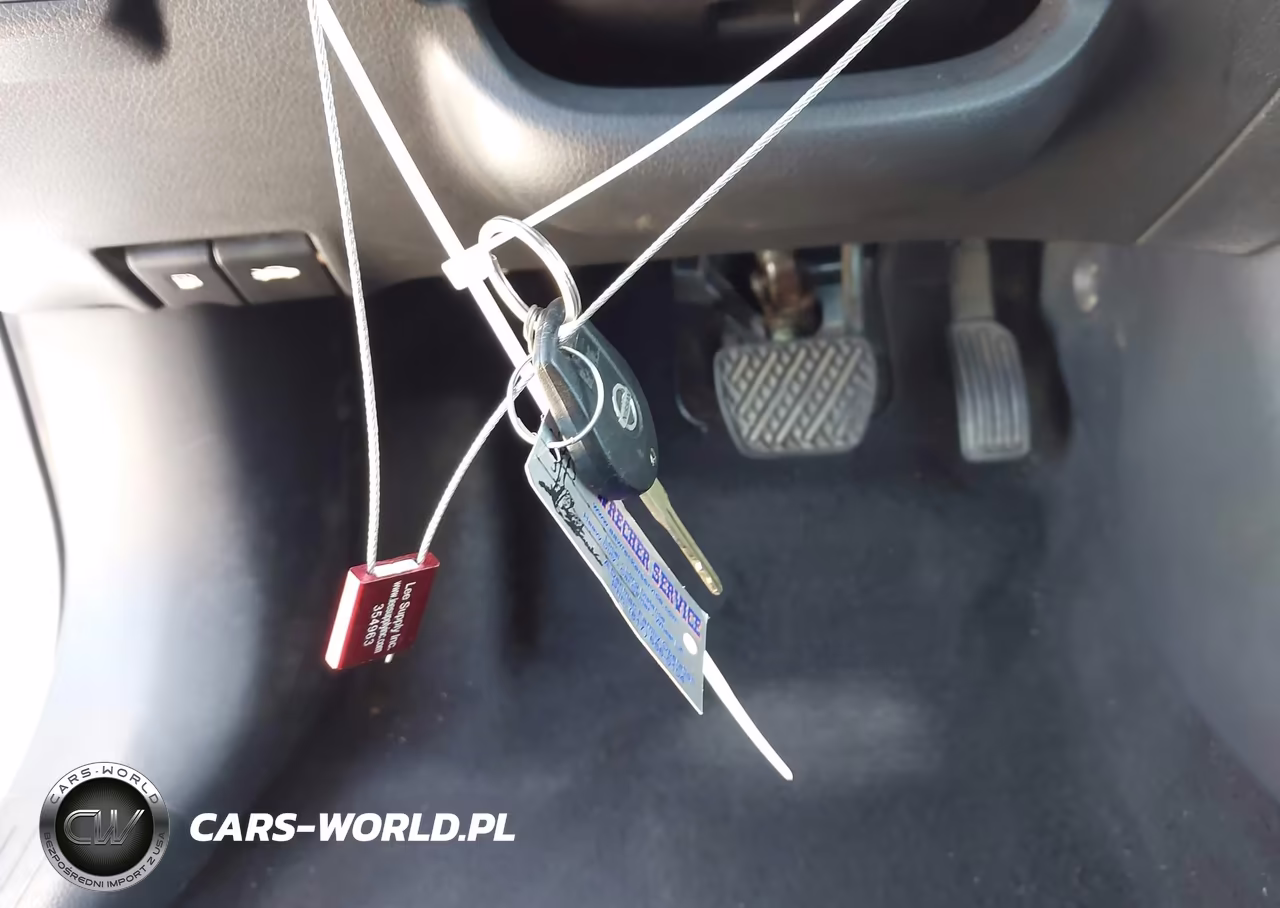 2018 Nissan Sentra S VIN:3N1AB7AP5JY334022 - 11