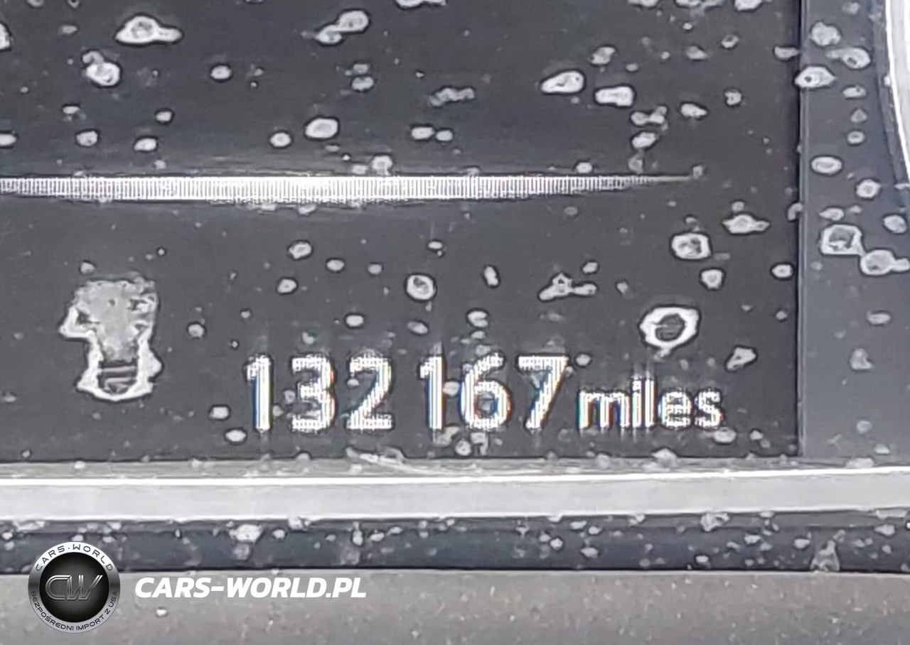 2018 Nissan Sentra S VIN:3N1AB7AP5JY334022 - 7