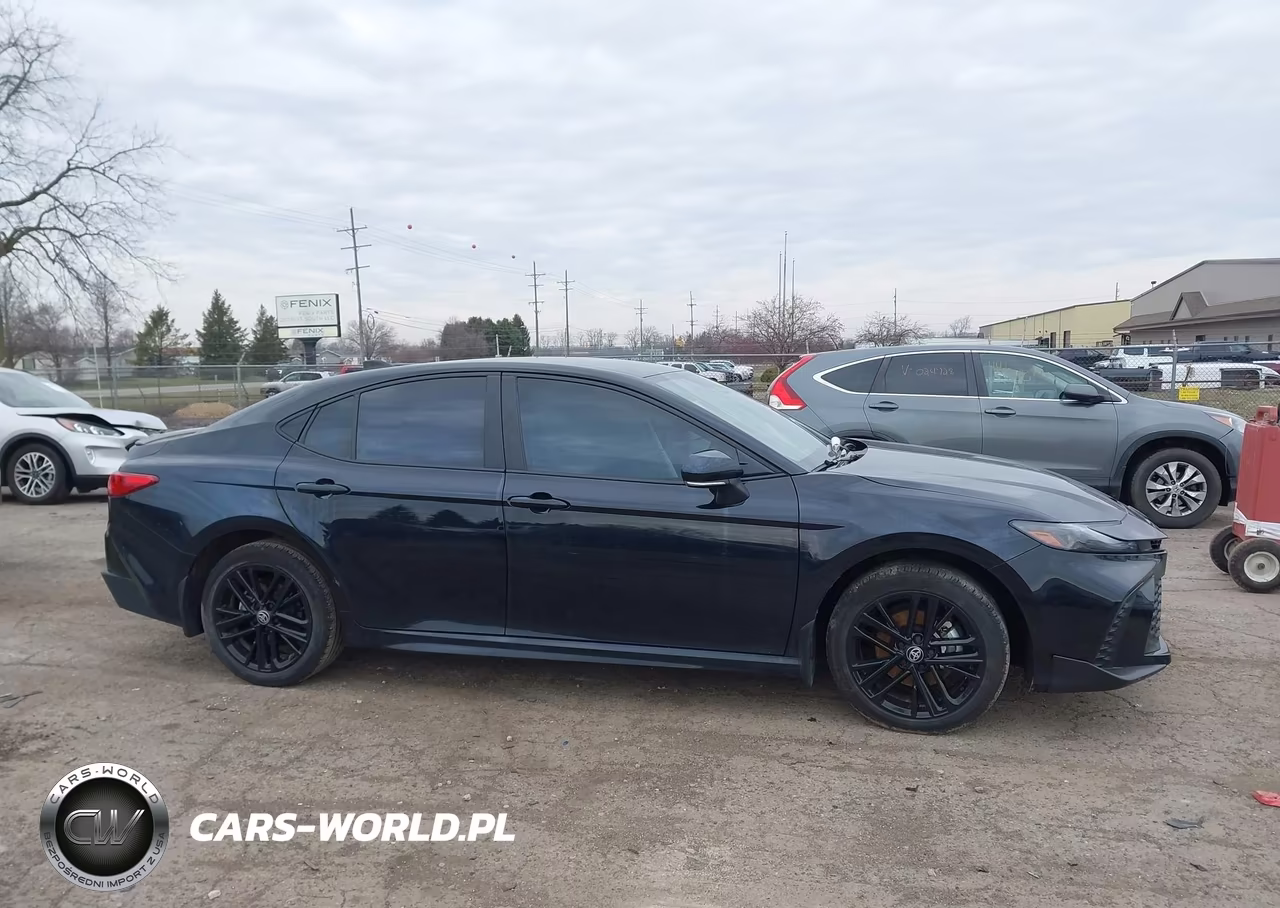 2025 Toyota Camry Se VIN:4T1DBADK3SU515756 - 13