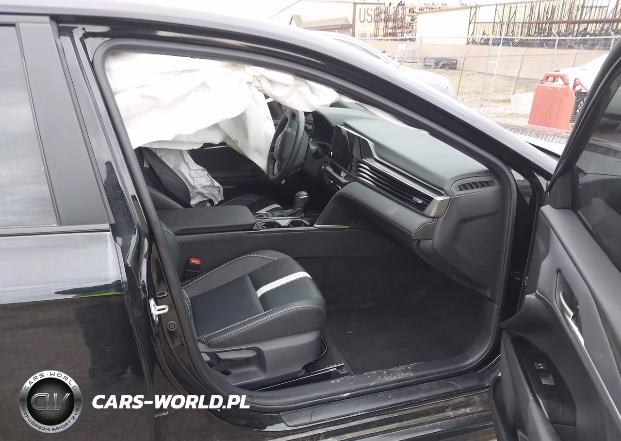 2025 Toyota Camry Se VIN:4T1DBADK3SU515756 - 5