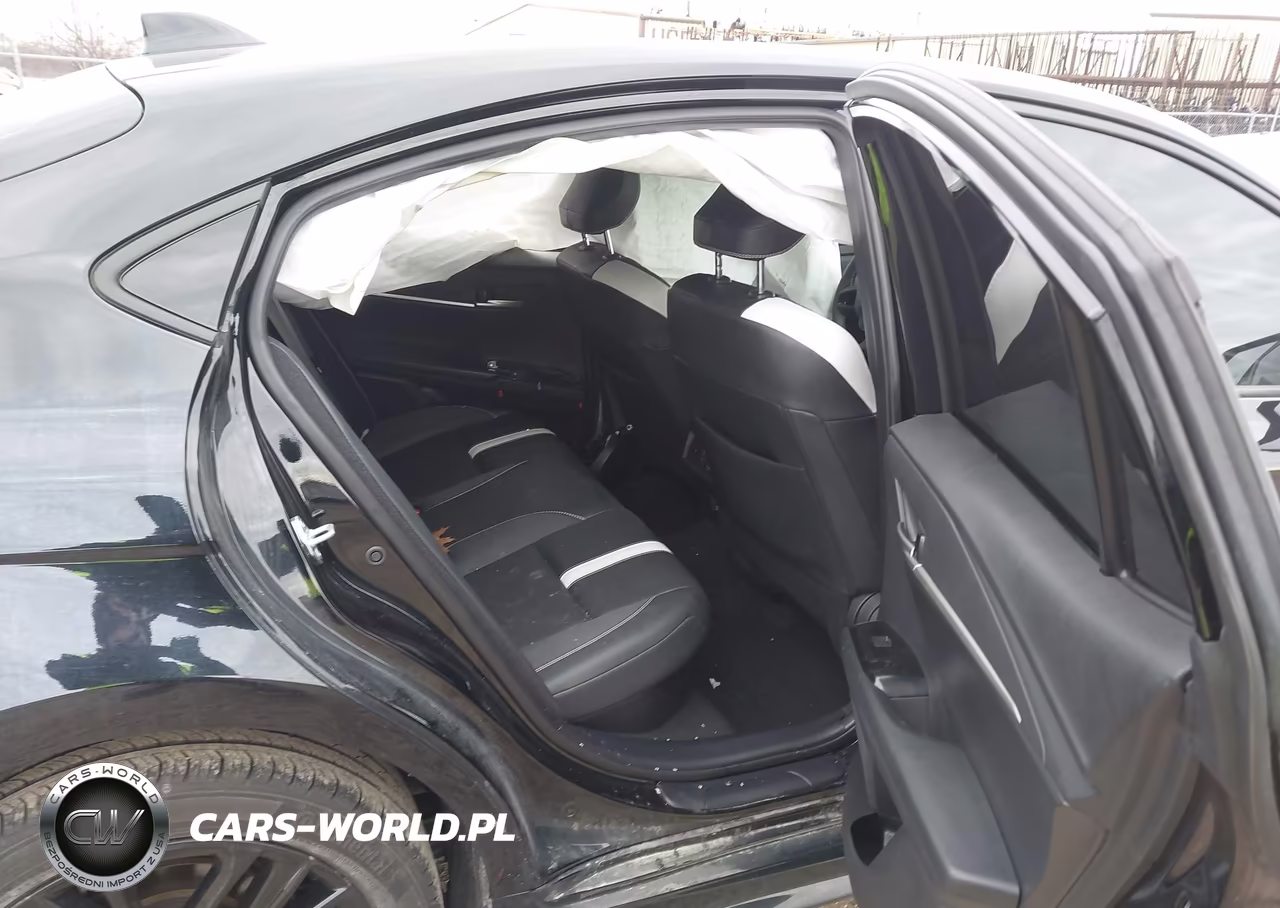 2025 Toyota Camry Se VIN:4T1DBADK3SU515756 - 8