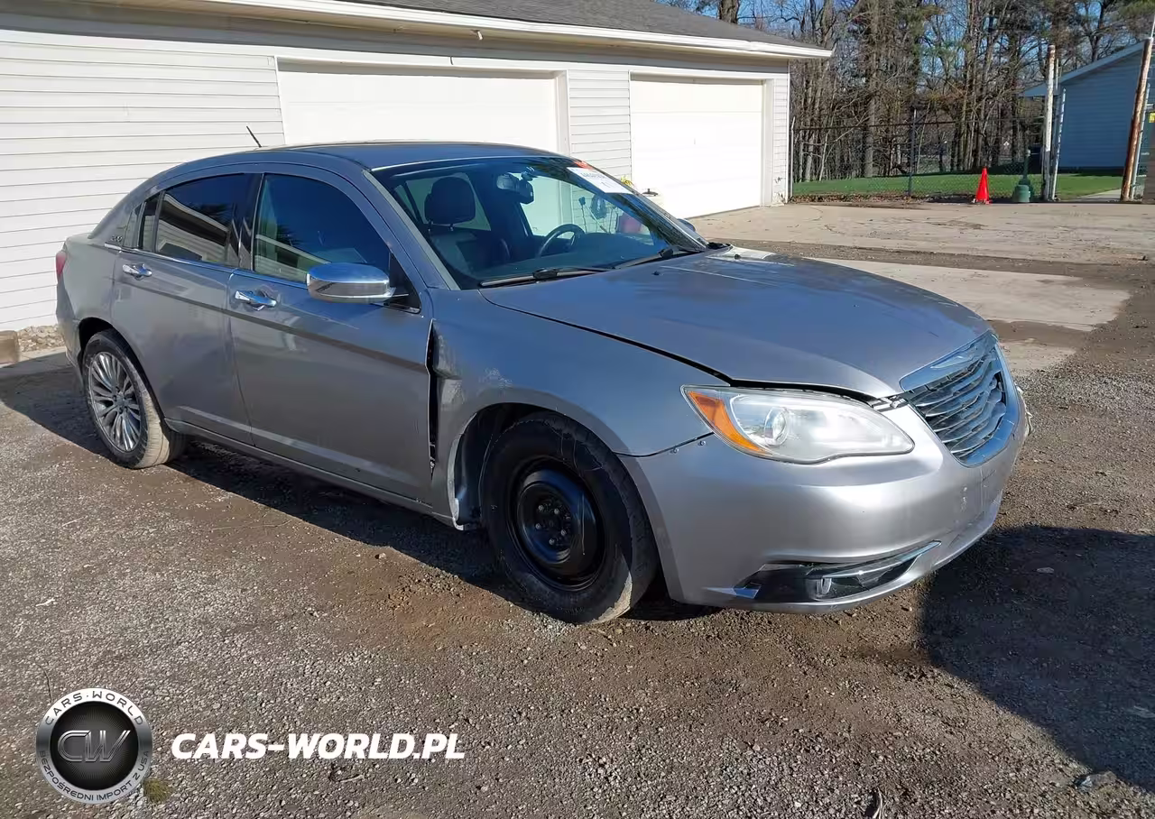 2013 Chrysler 200 Limited