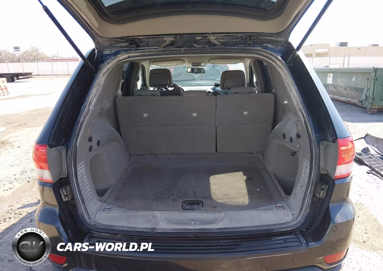 2012 Jeep Grand Cherokee Laredo VIN:1C4RJFAG6CC270517 - 17