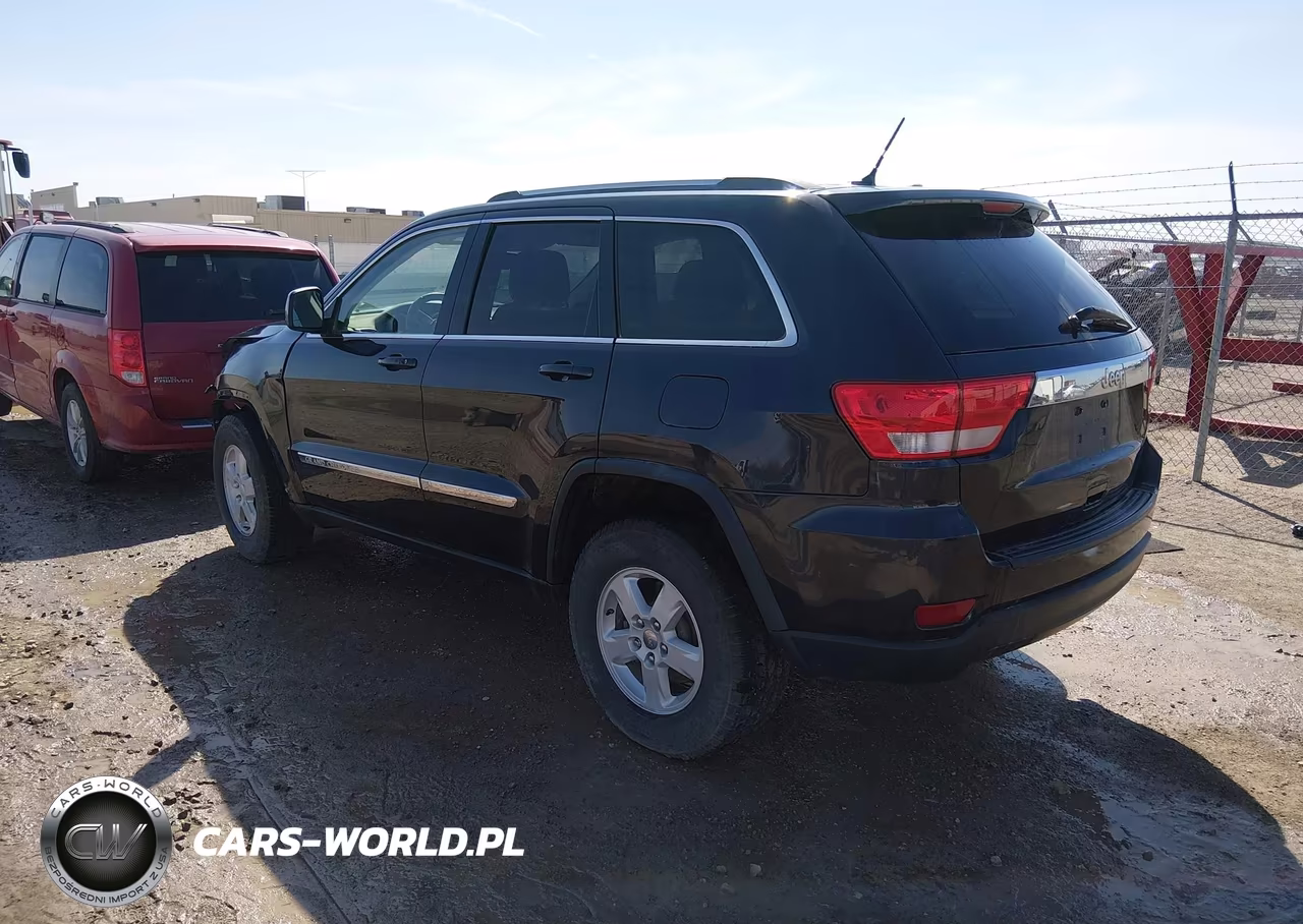 2012 Jeep Grand Cherokee Laredo VIN:1C4RJFAG6CC270517 - 3