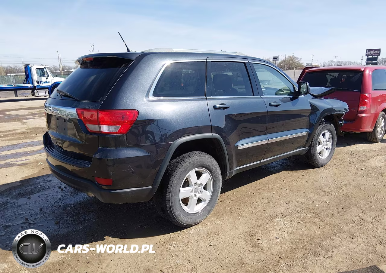 2012 Jeep Grand Cherokee Laredo VIN:1C4RJFAG6CC270517 - 4