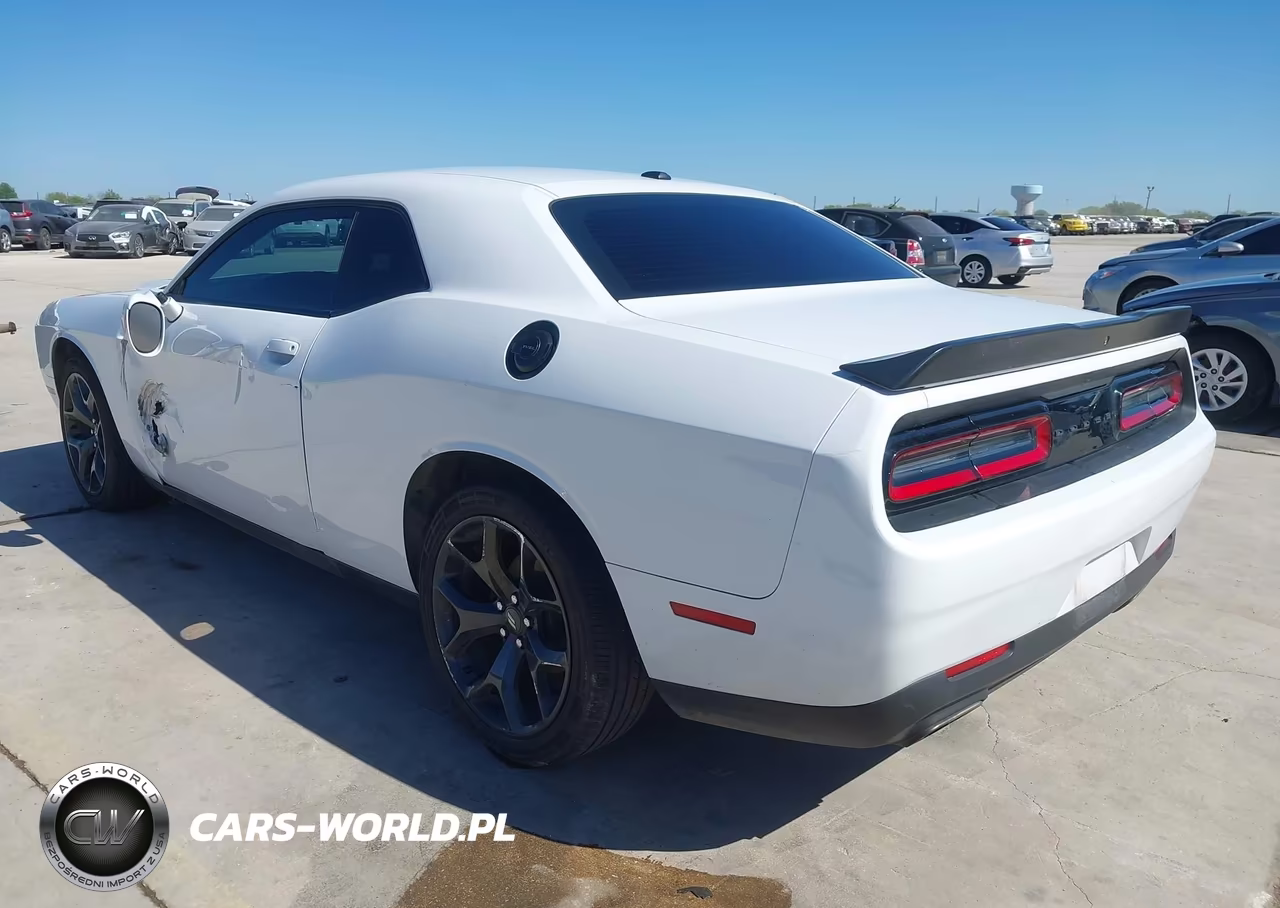 2020 Dodge Challenger Sxt VIN:2C3CDZAGXLH240288 - 3