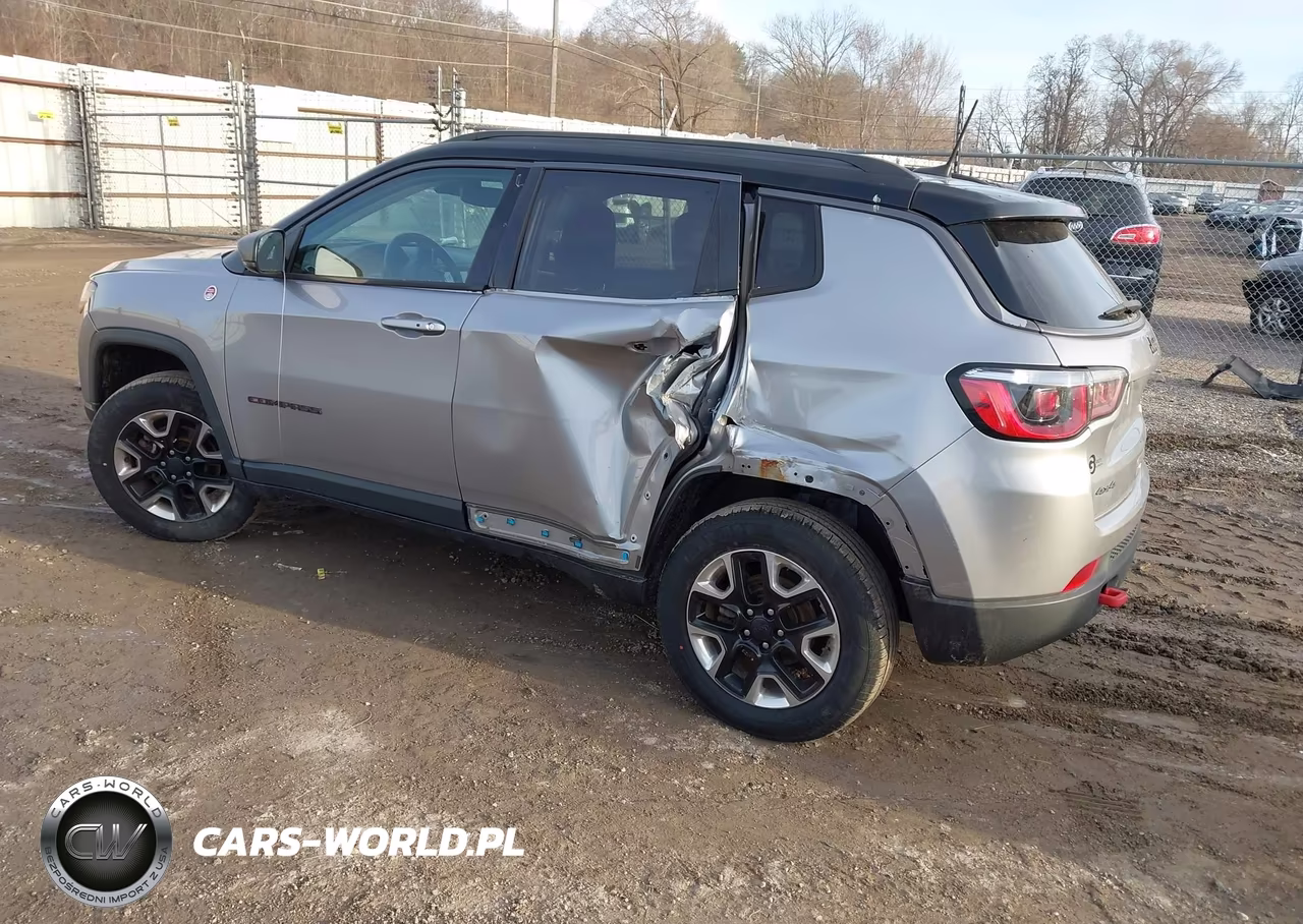 2018 Jeep Compass Trailhawk 4X4 VIN:3C4NJDDB7JT232055 - 3