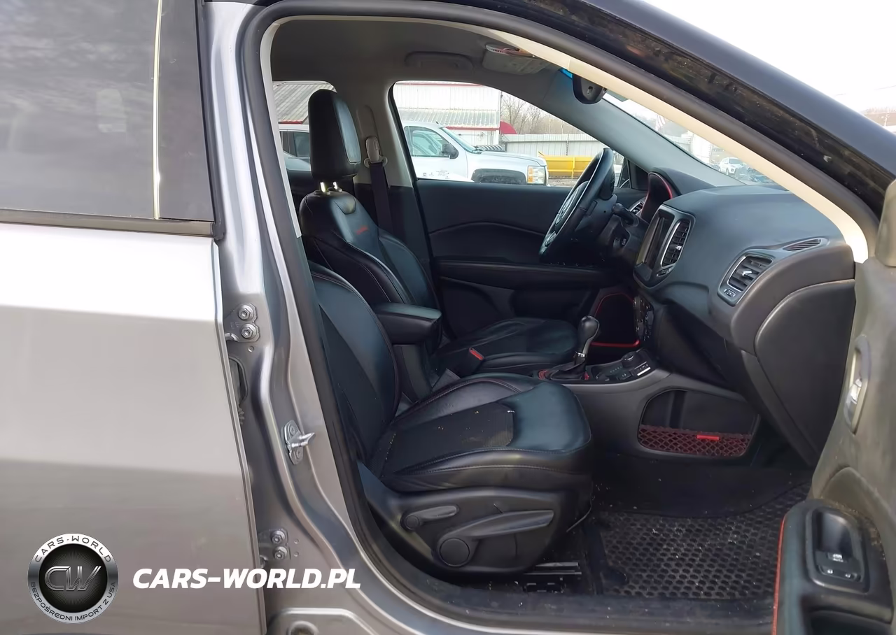 2018 Jeep Compass Trailhawk 4X4 VIN:3C4NJDDB7JT232055 - 5