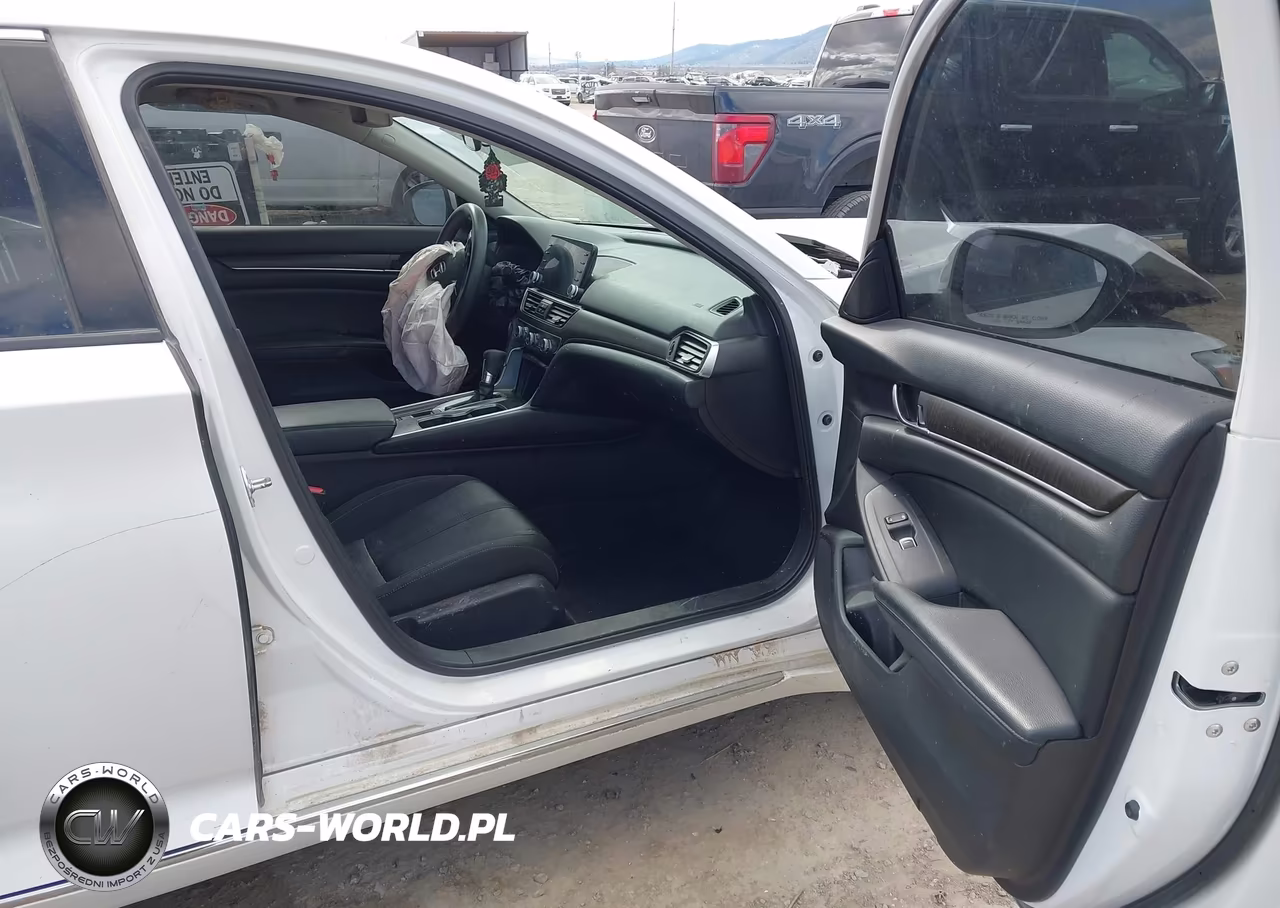 2018 Honda Accord Ex VIN:1HGCV1F42JA083409 - 5