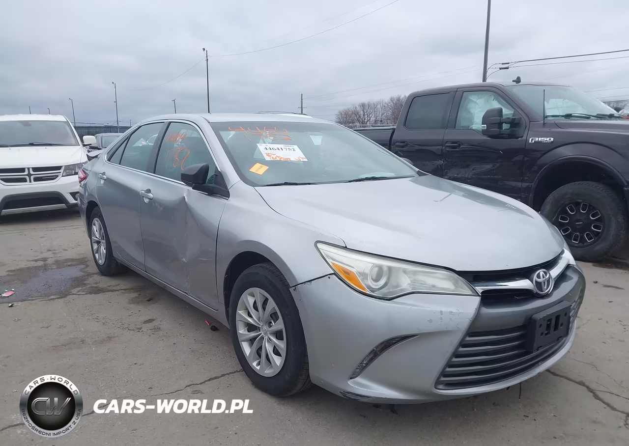 2016 Toyota Camry Le