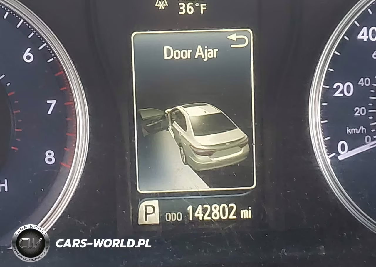 2016 Toyota Camry Le VIN:4T4BF1FK6GR520178 - 16