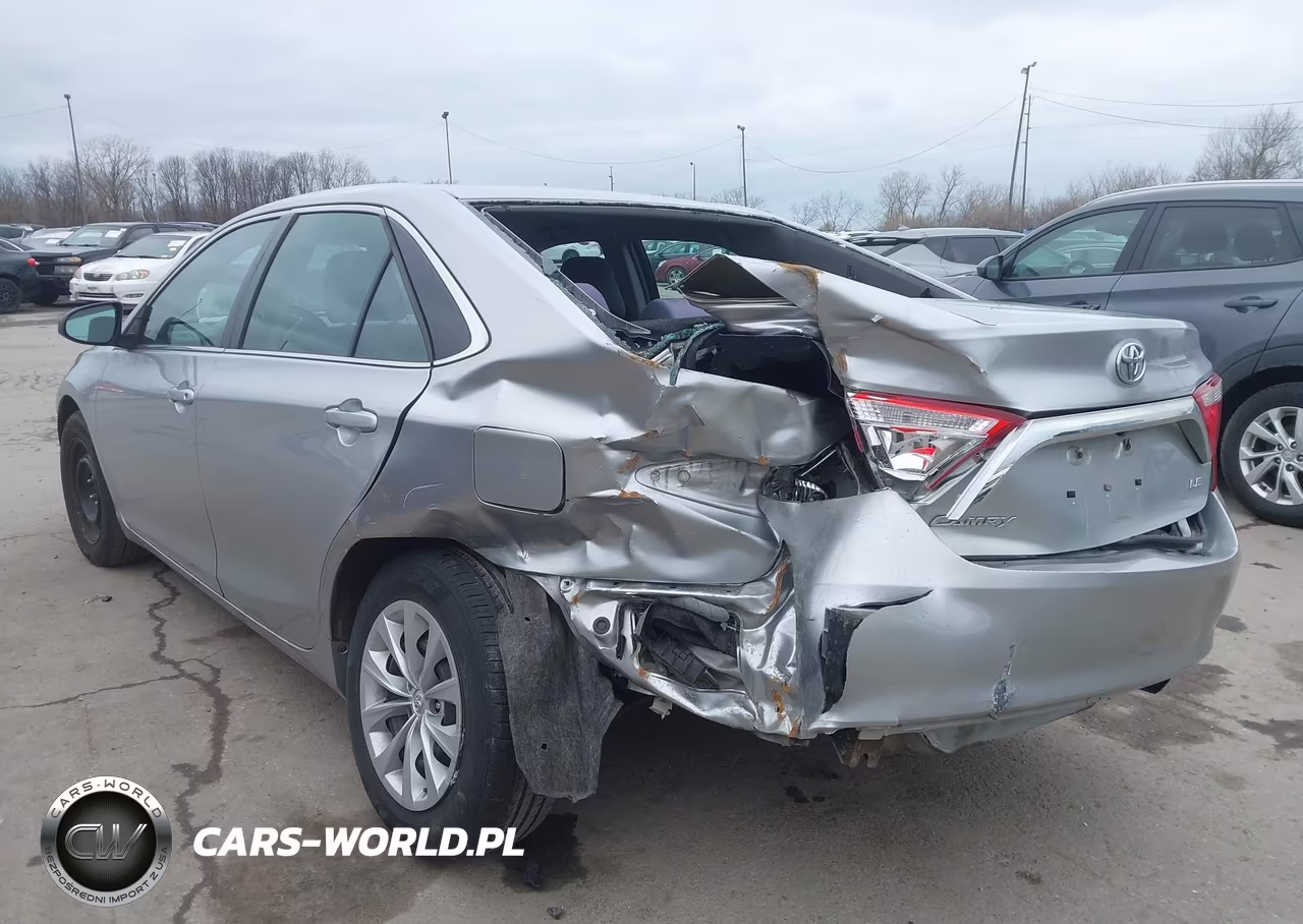2016 Toyota Camry Le VIN:4T4BF1FK6GR520178 - 3