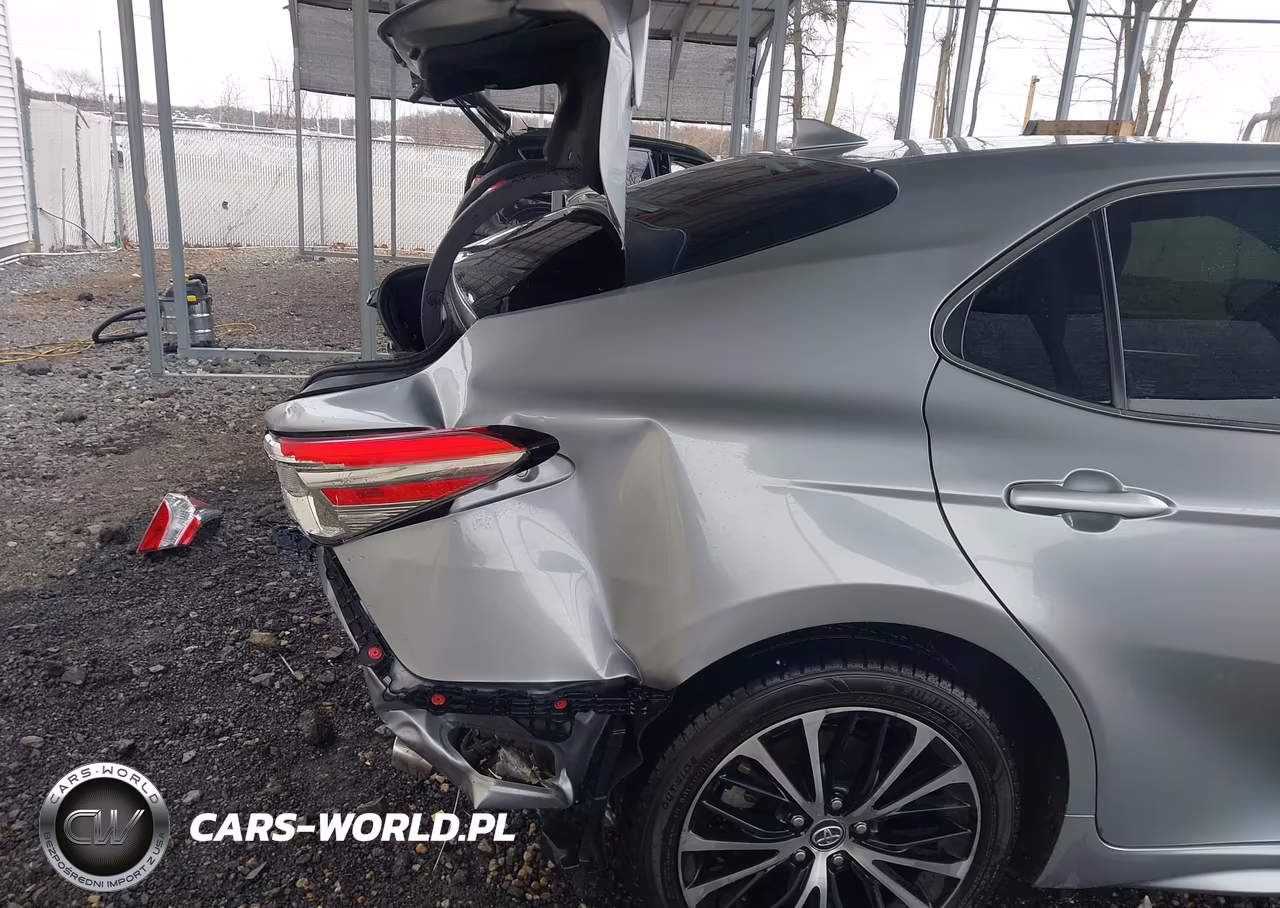 2019 Toyota Camry Se VIN:4T1B11HK2KU195690 - 18