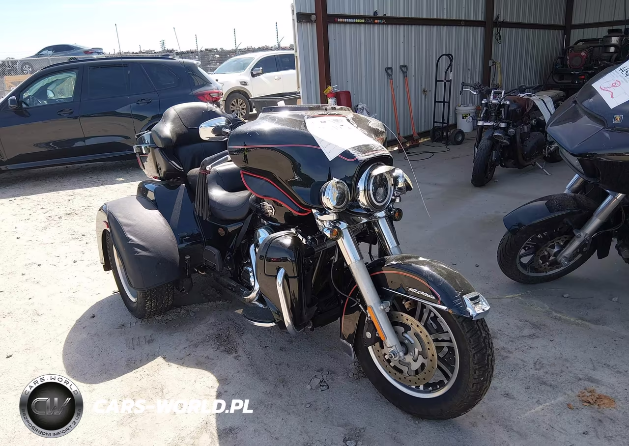2013 Harley-Davidson Flhtcutg Tri Glide Ultra Classic