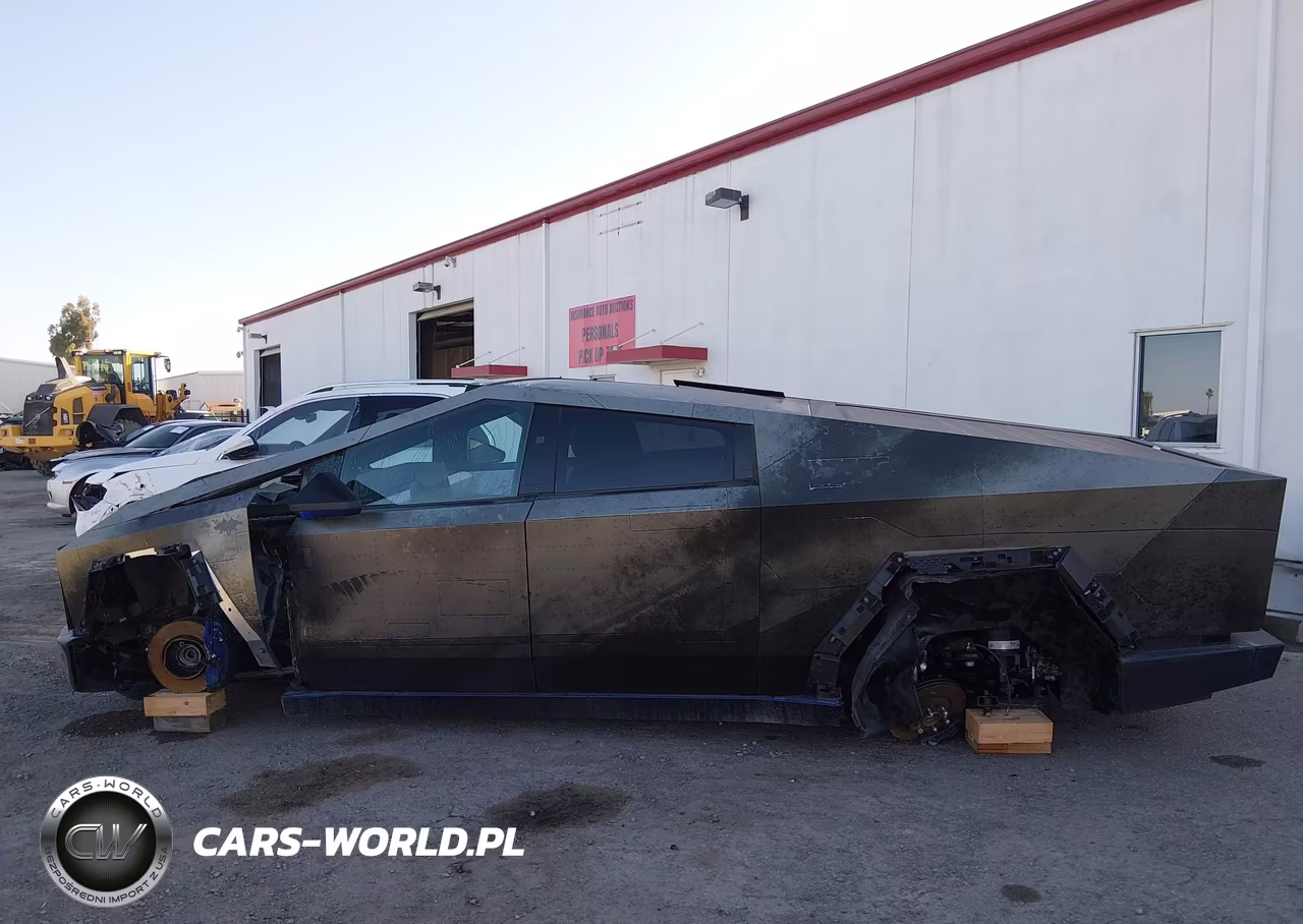 2024 Tesla Cybertruck Cyberbeast VIN:7G2CEHEE6RA017282 - 14
