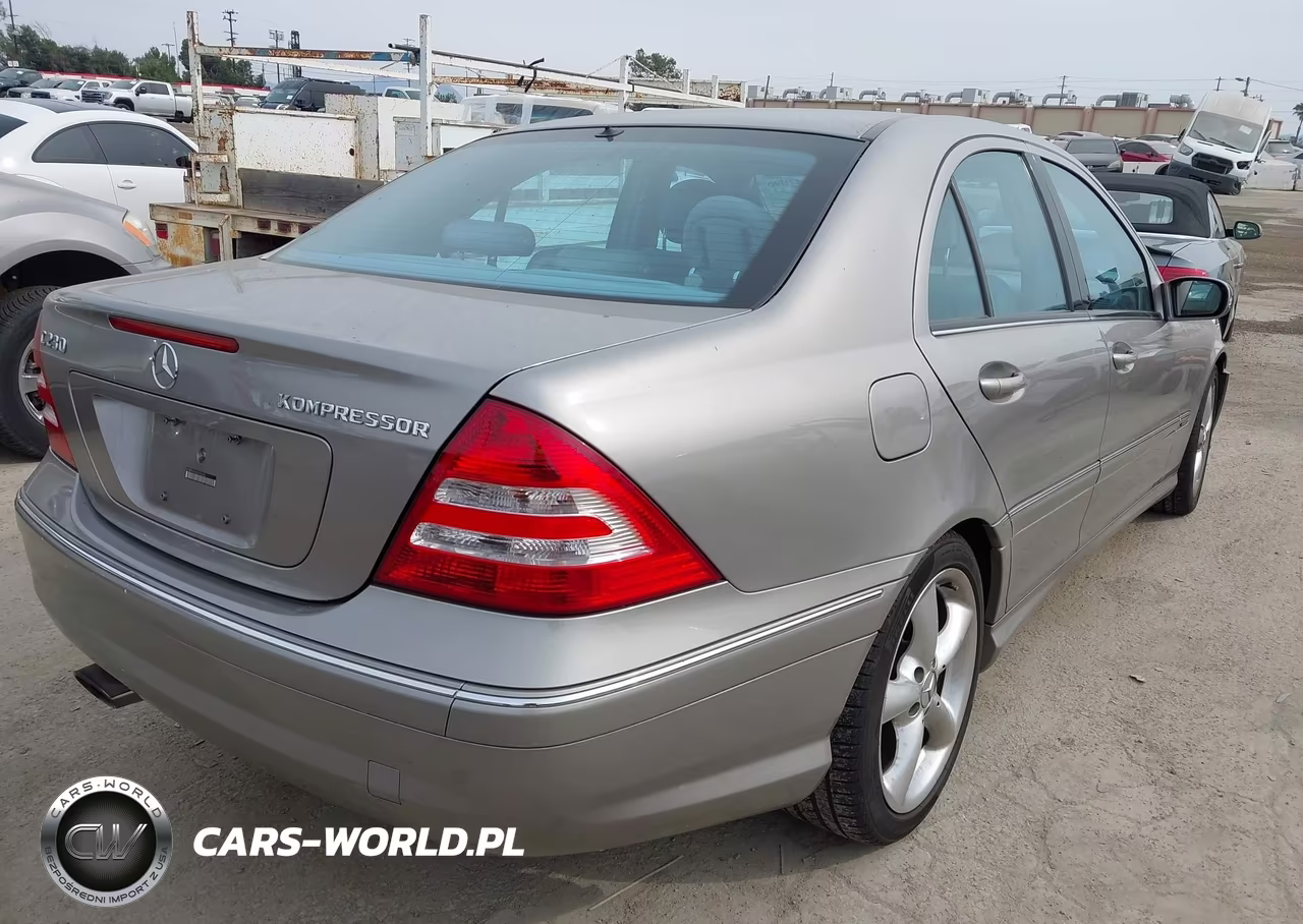 2005 Mercedes-Benz C 230 Kompressor Sport VIN:WDBRF40J65A795965 - 4