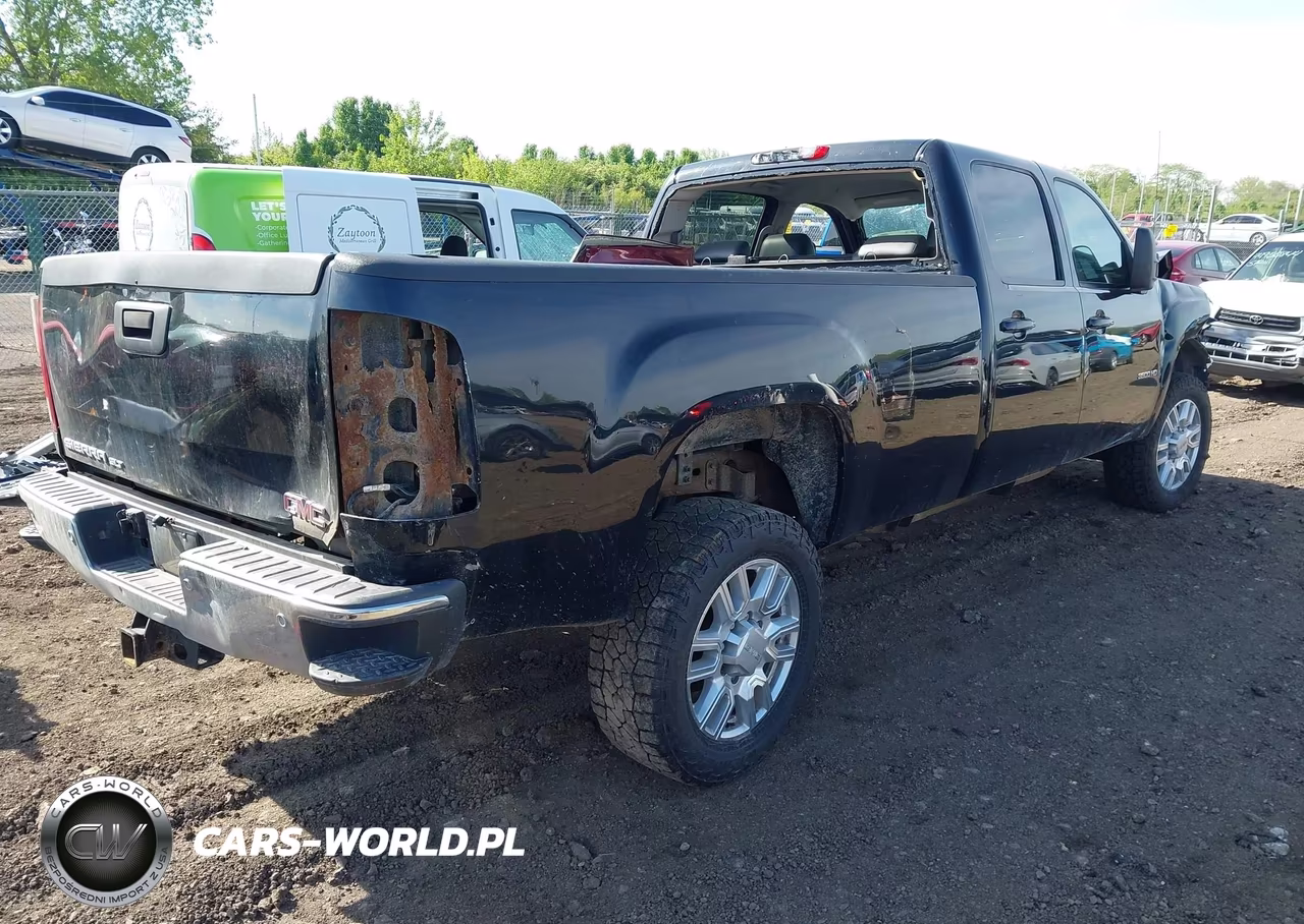 2011 GMC Sierra 3500Hd Slt VIN:1GT424C85BF117867 - 4