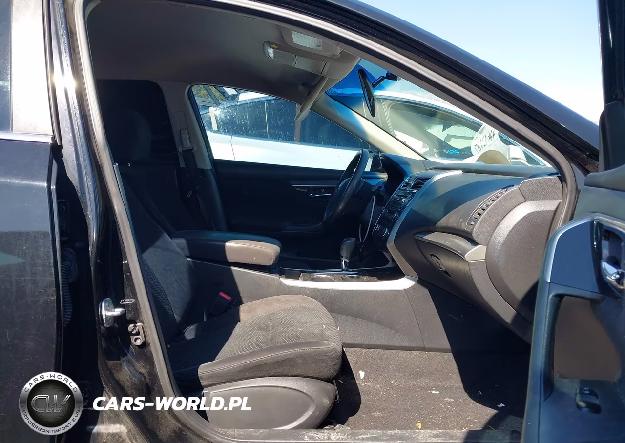 2014 Nissan Altima 2.5 VIN:1N4AL3AP2EC404843 - 5