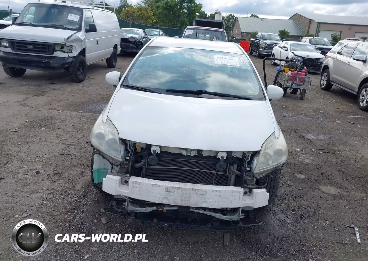 2011 Toyota Prius Two VIN:JTDKN3DU7B1467843 - 6