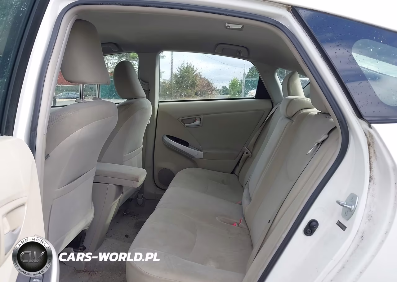 2011 Toyota Prius Two VIN:JTDKN3DU7B1467843 - 8