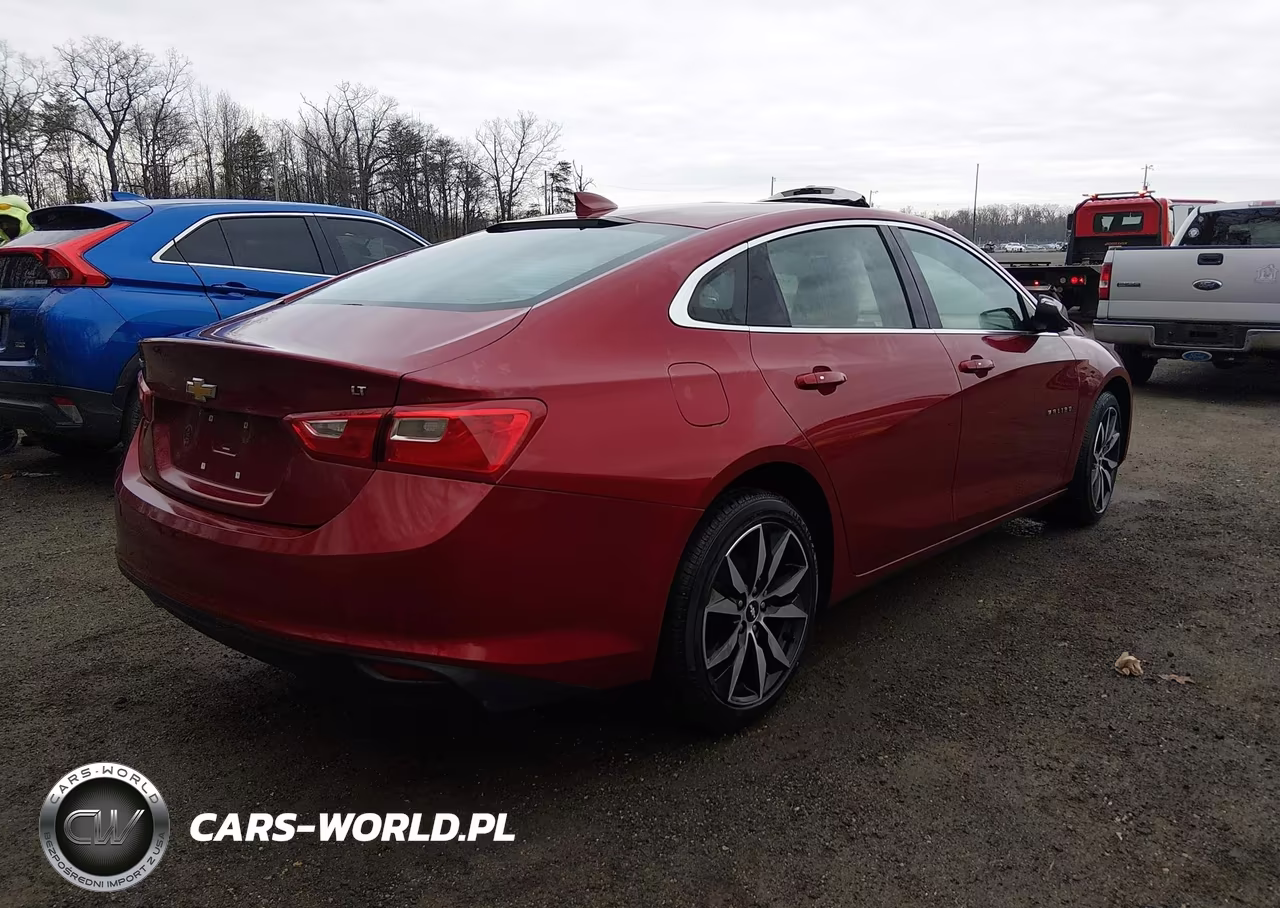 2018 Chevrolet Malibu Lt VIN:1G1ZD5ST8JF105313 - 4