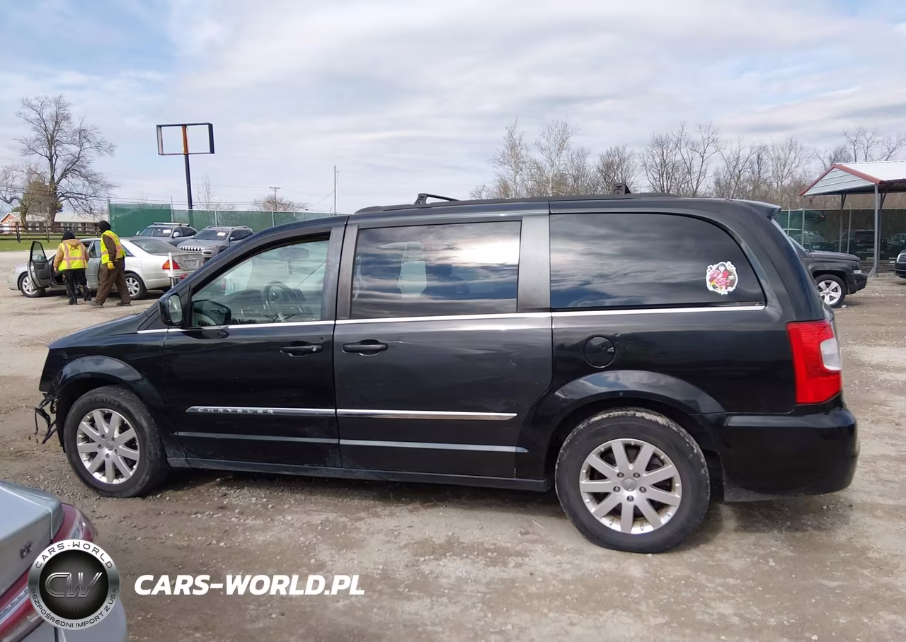 2016 Chrysler Town & Country Touring VIN:2C4RC1BG9GR299860 - 15