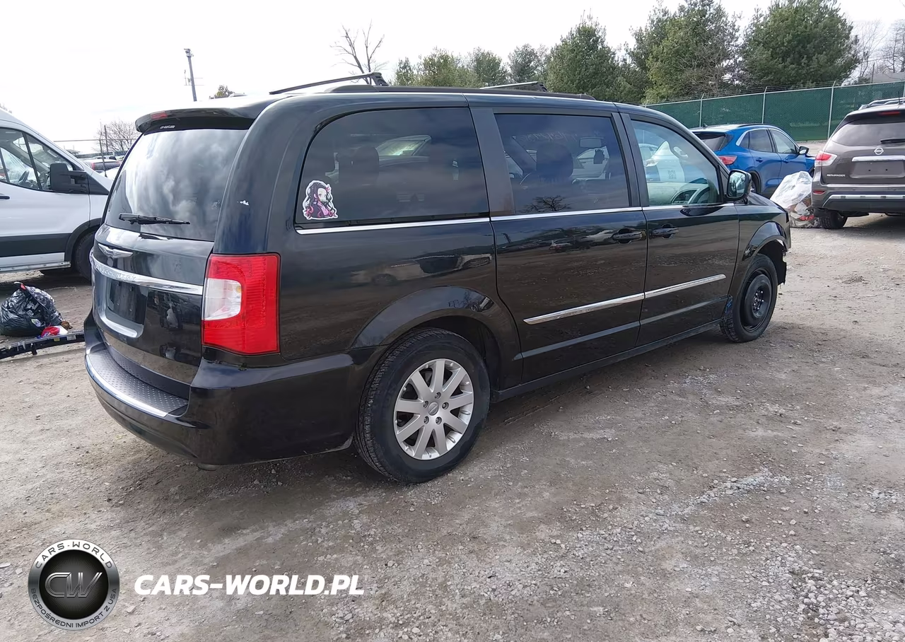 2016 Chrysler Town & Country Touring VIN:2C4RC1BG9GR299860 - 4
