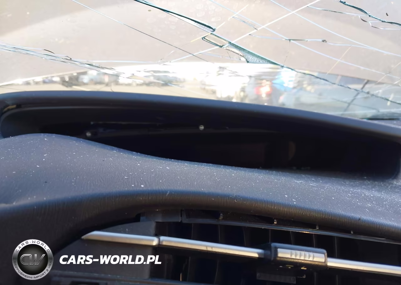 2015 Toyota Prius Two VIN:JTDKN3DU9F2003730 - 14