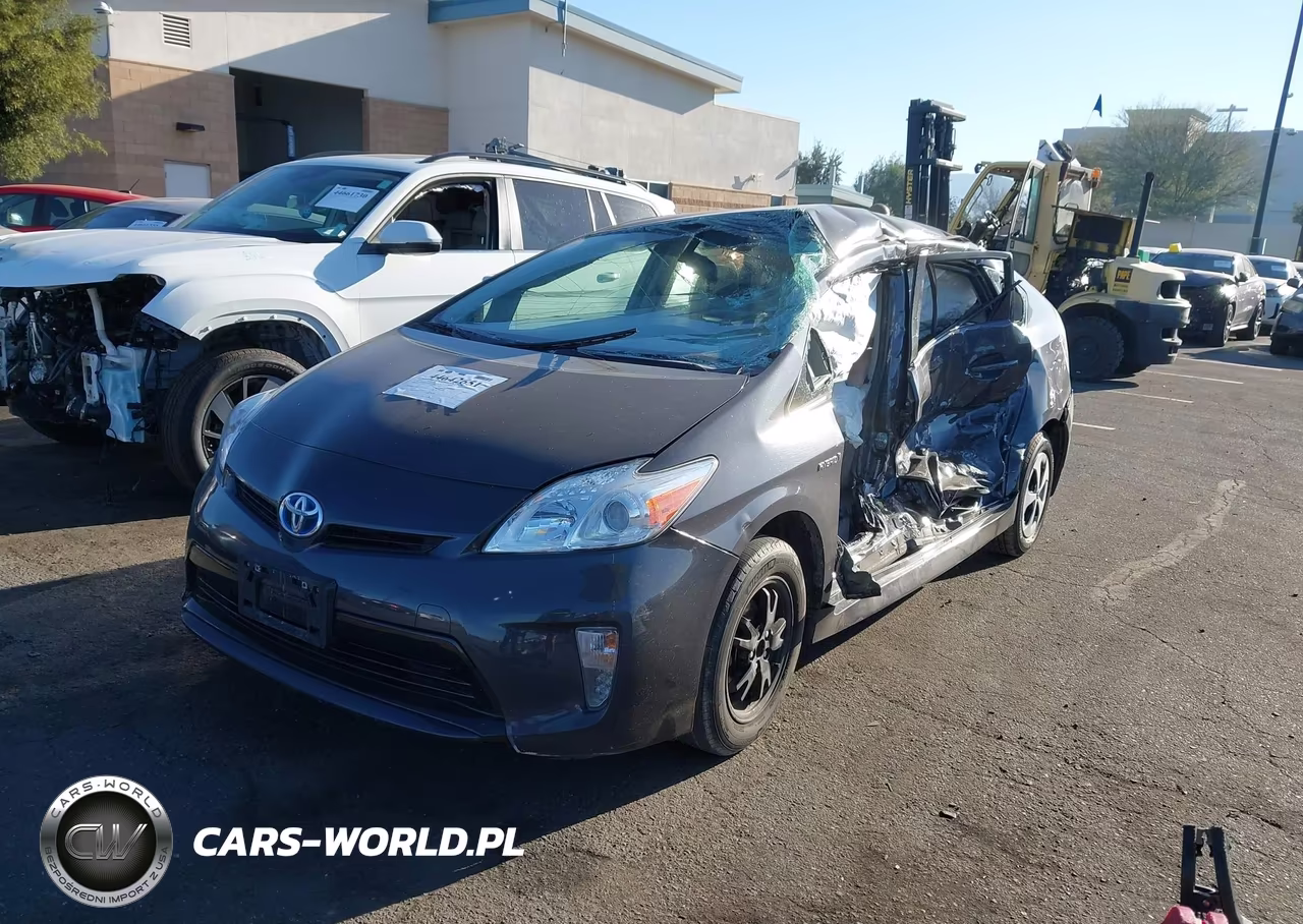 2015 Toyota Prius Two VIN:JTDKN3DU9F2003730 - 2