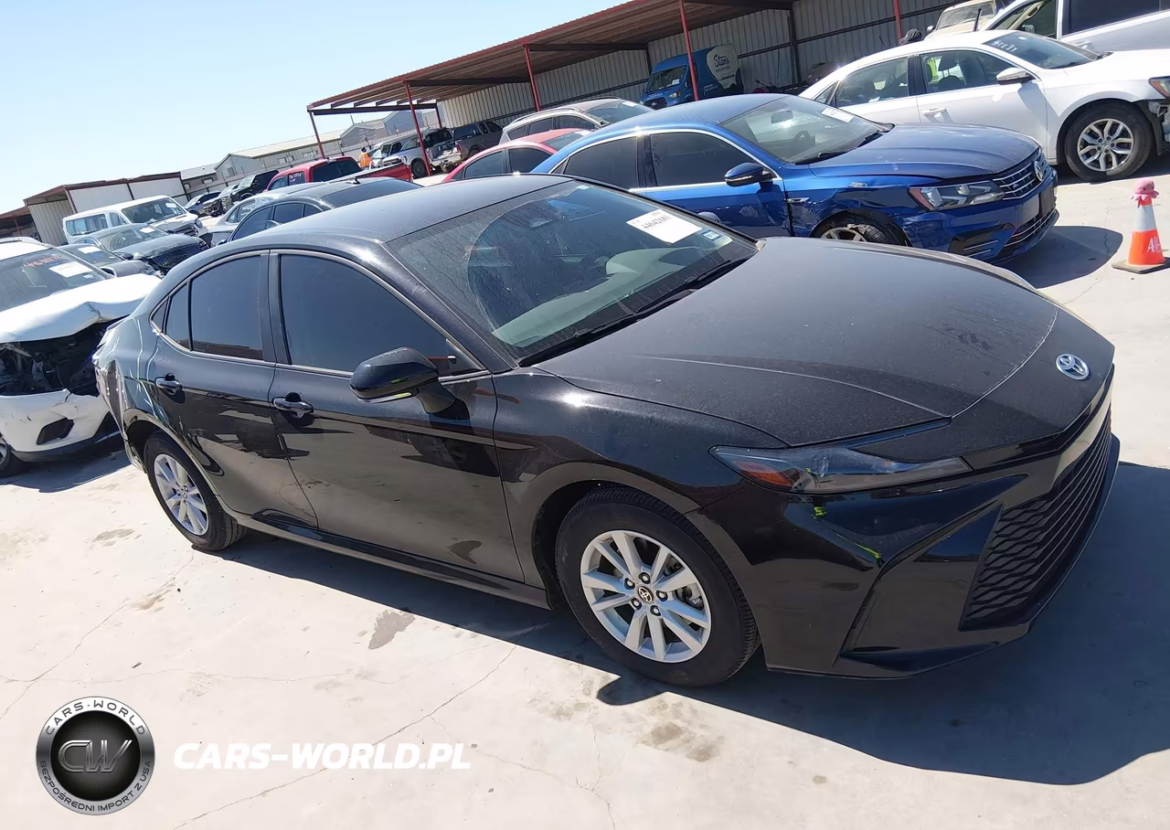2025 Toyota Camry Le VIN:4T1DAACK1SU534634 - 13