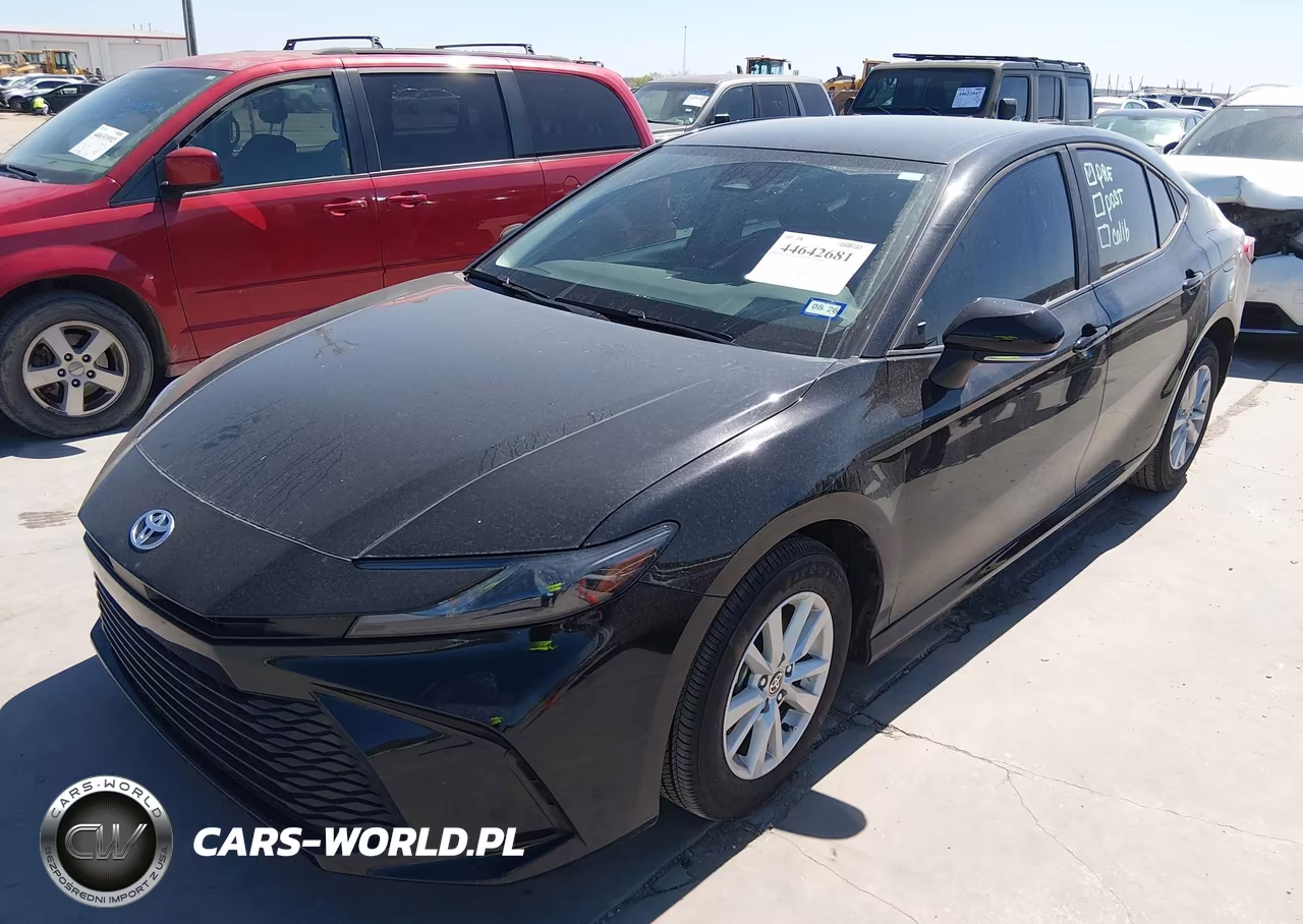 2025 Toyota Camry Le VIN:4T1DAACK1SU534634 - 2