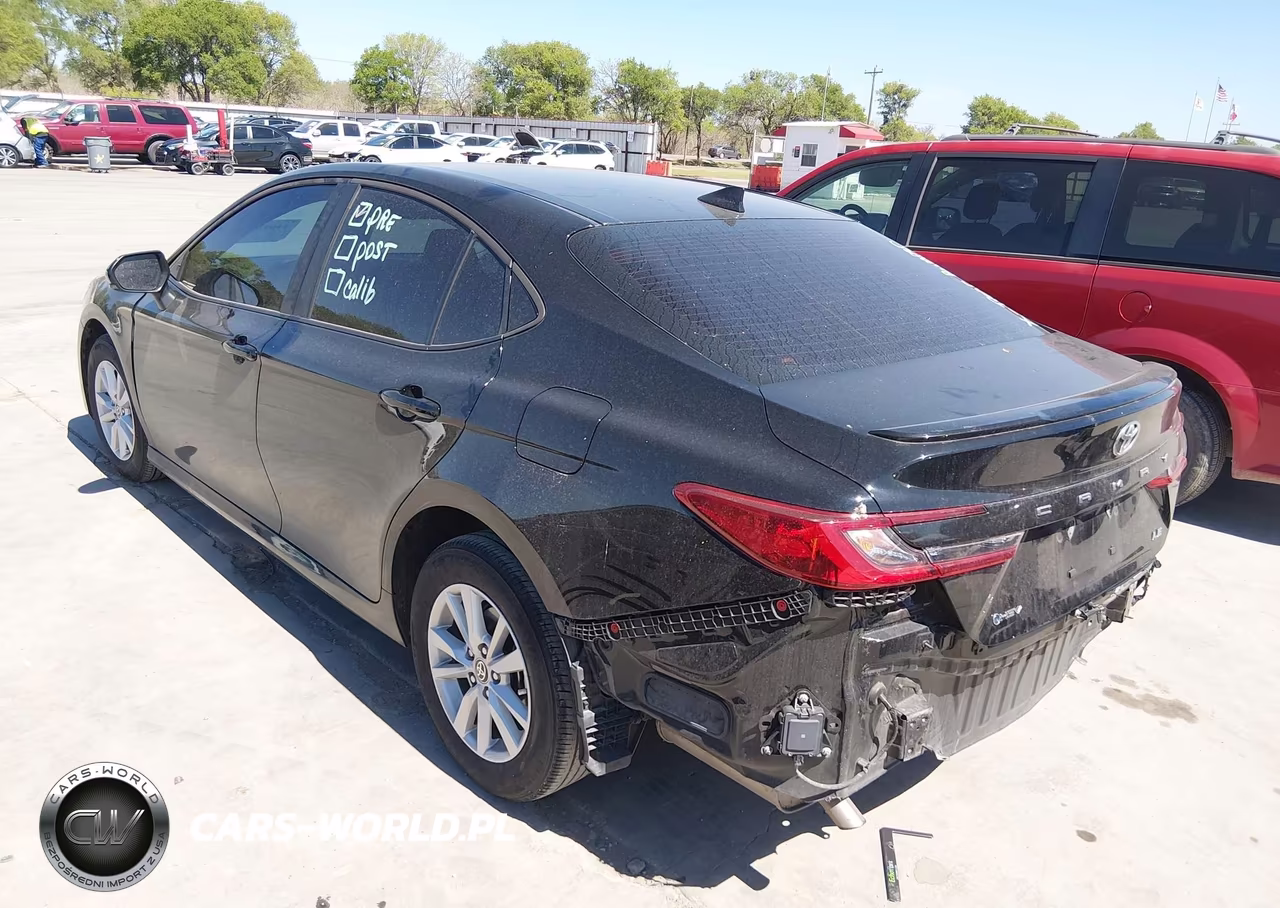 2025 Toyota Camry Le VIN:4T1DAACK1SU534634 - 3