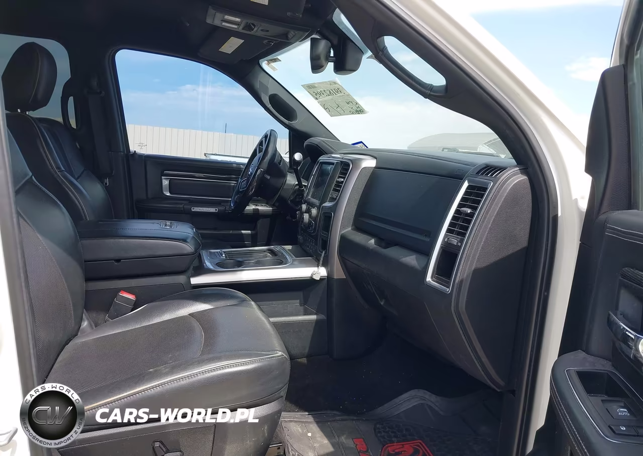 2017 Ram 2500 Limited 4X4 6'4 Box VIN:3C6UR5GL6HG609323 - 5