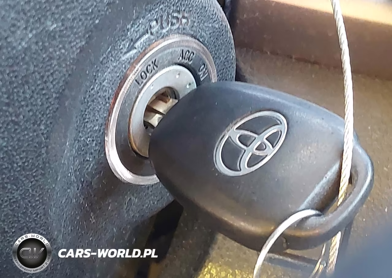 2017 Toyota Rav4 Le VIN:JTMZFREV5HJ130523 - 11