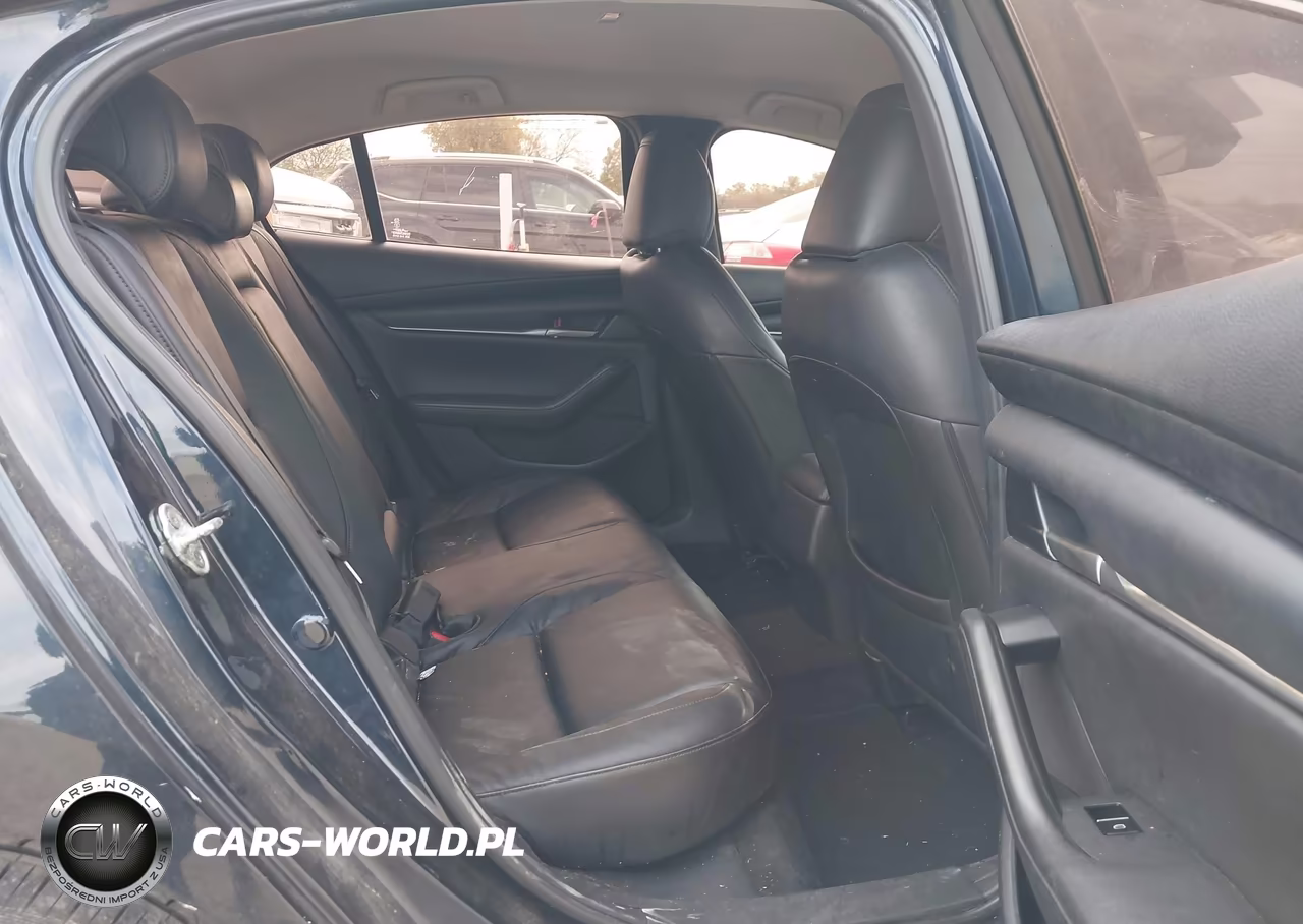 2020 Mazda Mazda3 Select Package VIN:JM1BPACLXL1175807 - 8