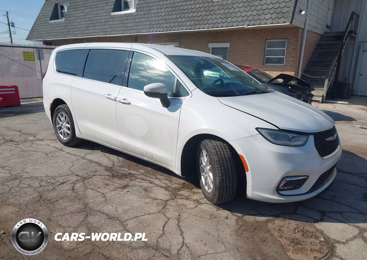 2023 Chrysler Pacifica Touring L – zdjęcie 1 z 17