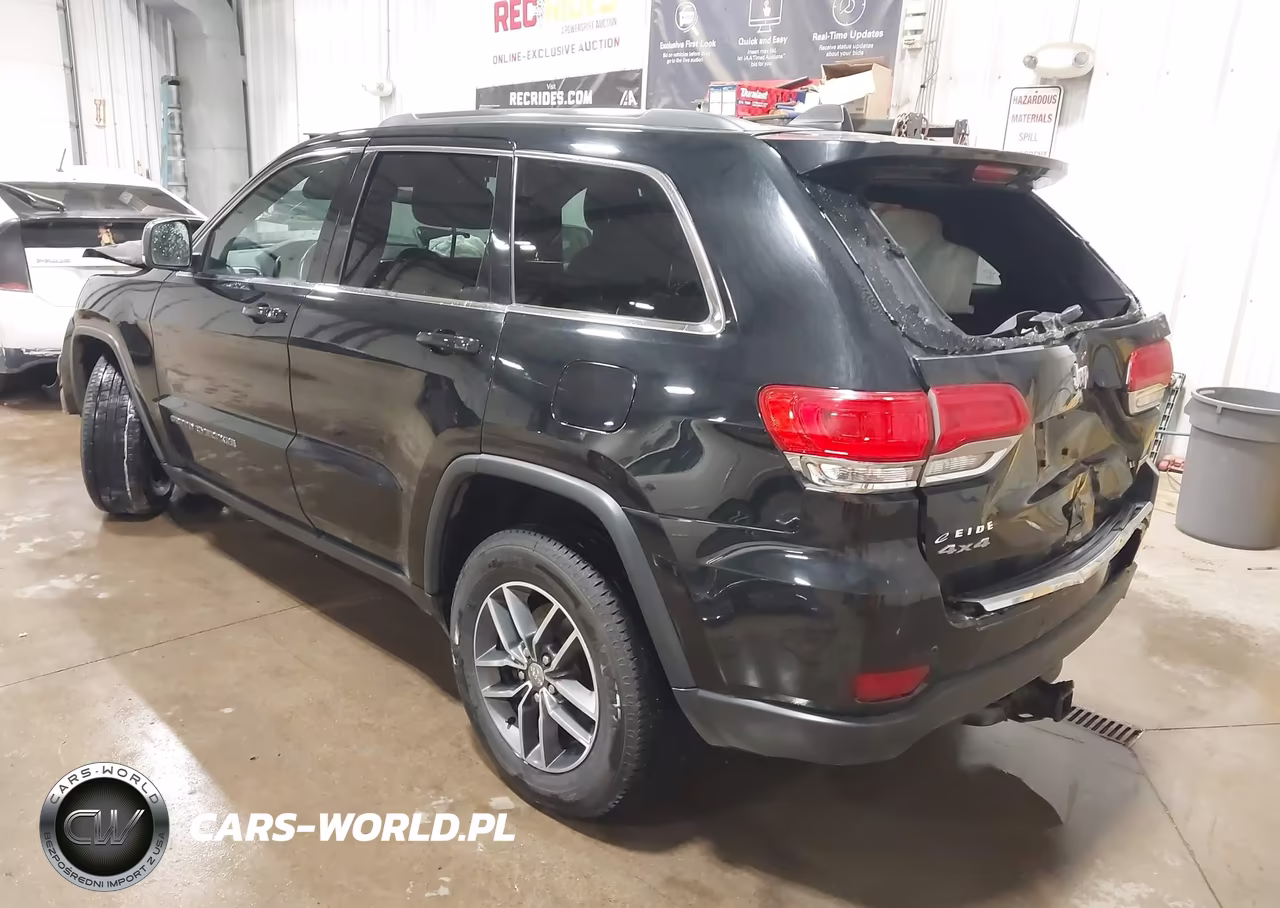 2017 Jeep Grand Cherokee Limited 4X4 VIN:1C4RJFBGXHC764630 - 3
