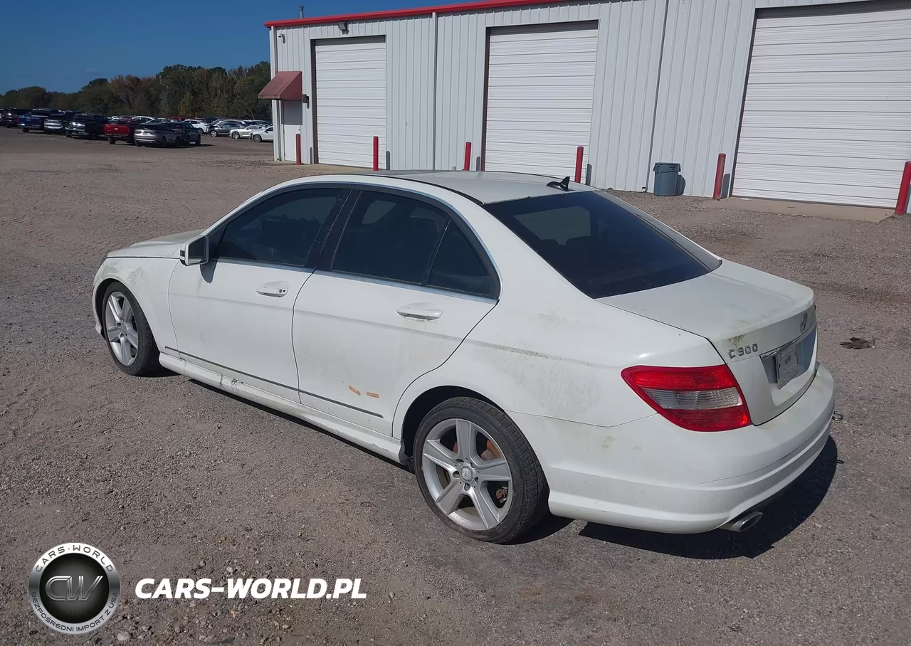 2011 Mercedes-Benz C 300 Sport 4Matic VIN:WDDGF8BB3BR176930 - 3