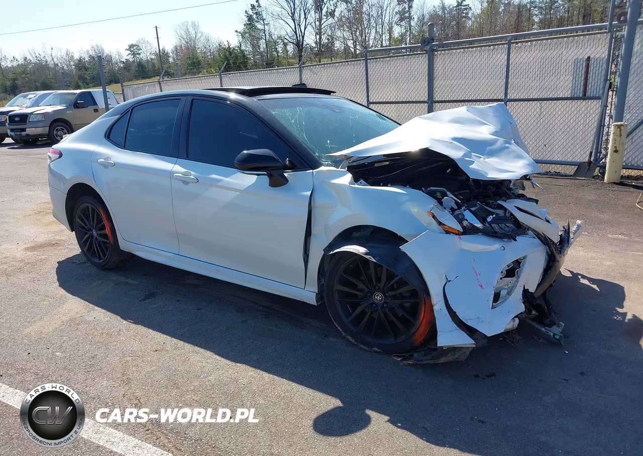2018 Toyota Camry Xse – zdjęcie 1 z 17