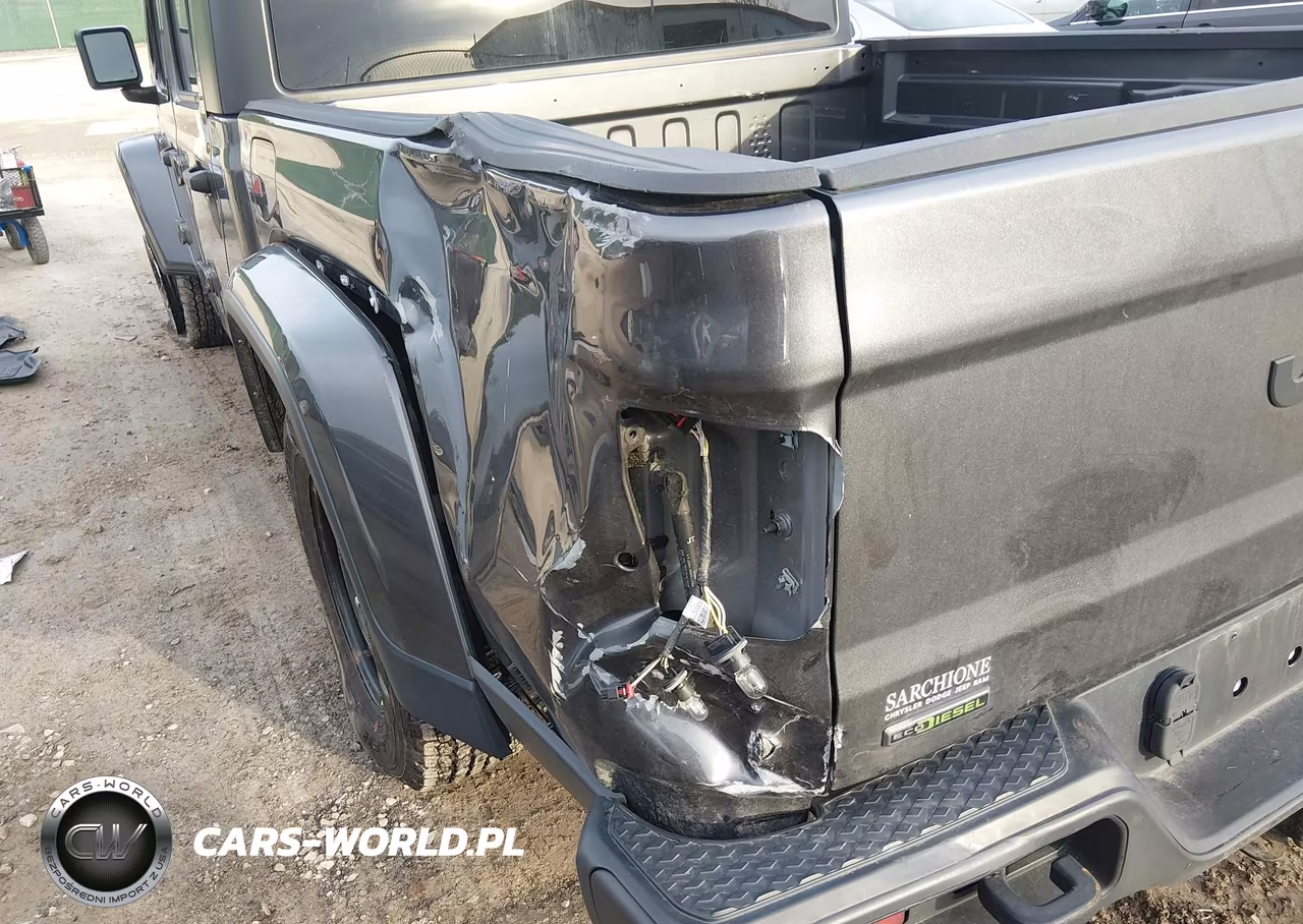 2021 Jeep Gladiator Sport S 4X4 VIN:1C6JJTAM4ML558448 - 18