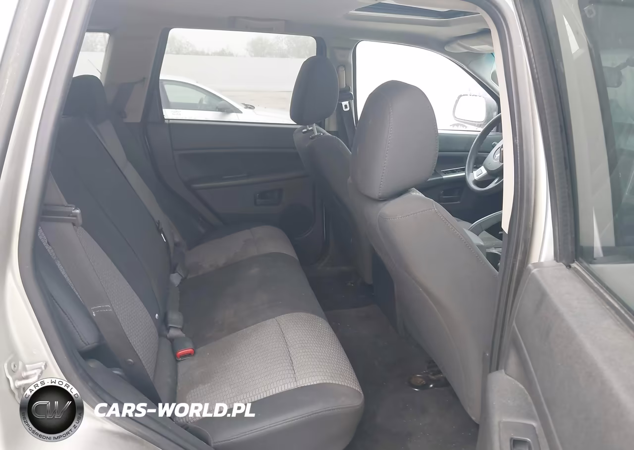 2008 Jeep Grand Cherokee Laredo VIN:1J8GS48K78C242227 - 8