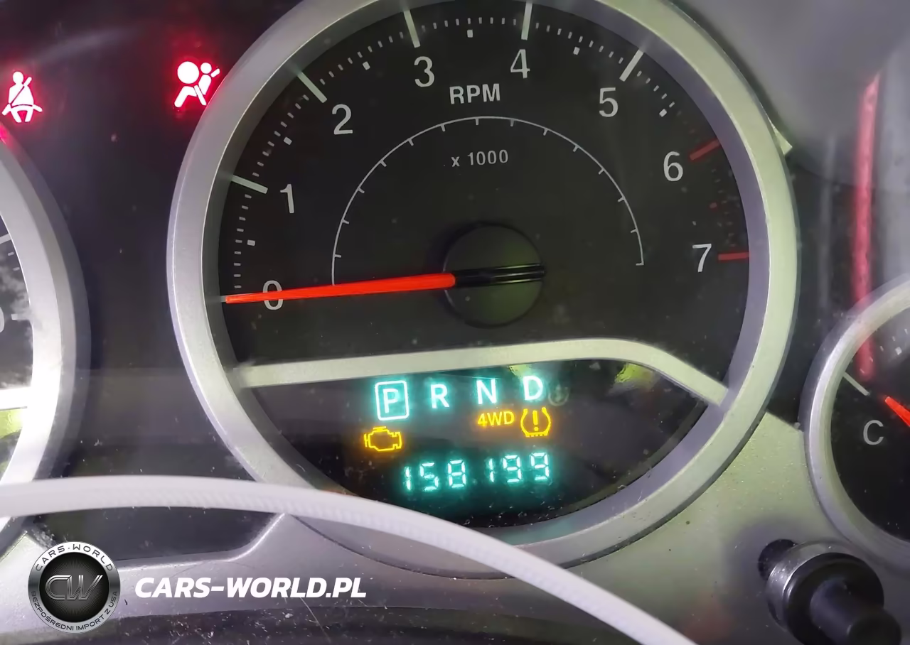 2009 Jeep Wrangler Unlimited Sahara VIN:1J4GA59179L708823 - 15