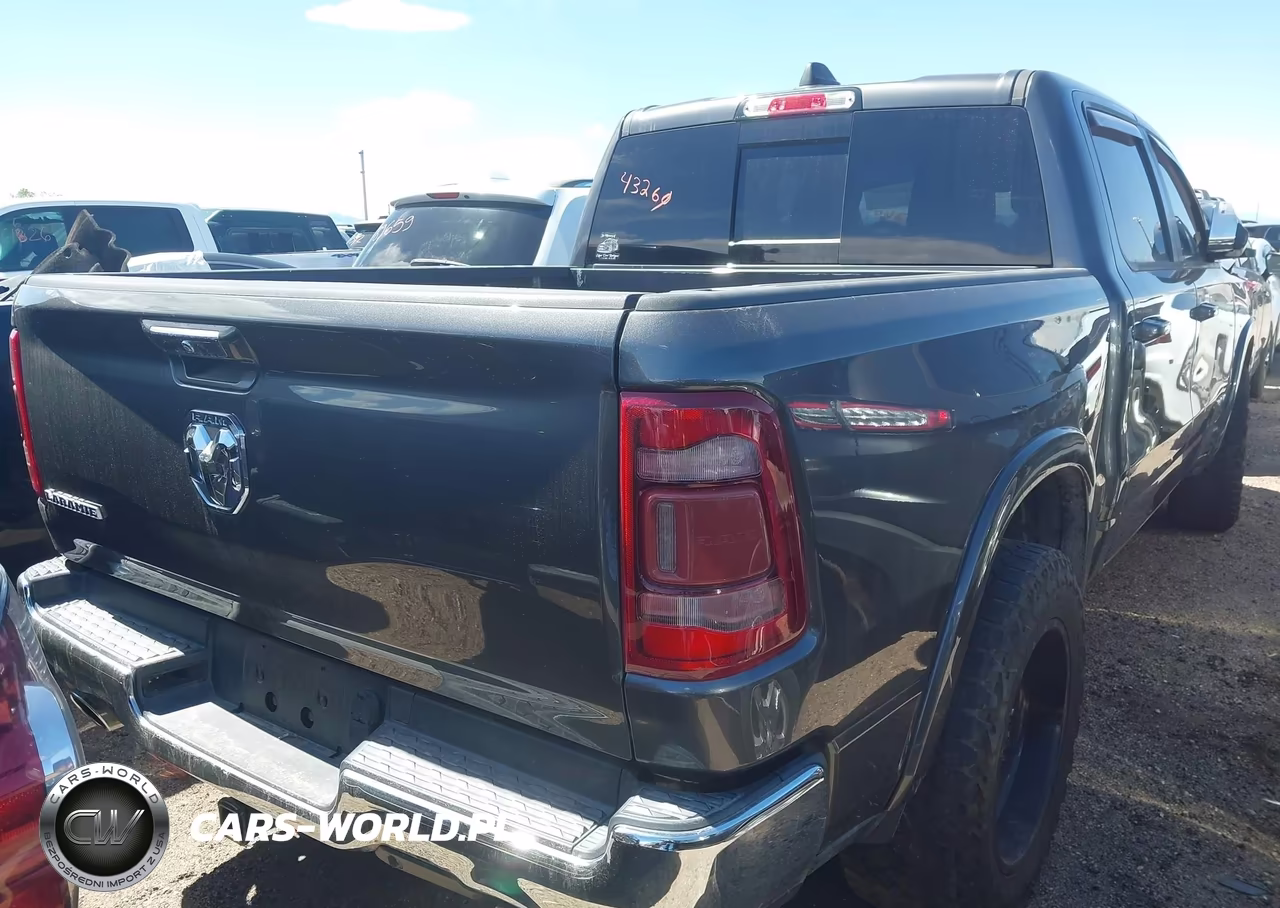 2019 Ram 1500 Laramie 4X2 5'7 Box VIN:1C6RREJT1KN601580 - 4