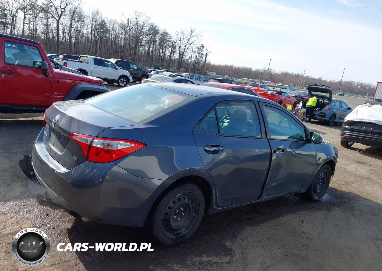2016 Toyota Corolla Le VIN:2T1BURHE5GC746106 - 14