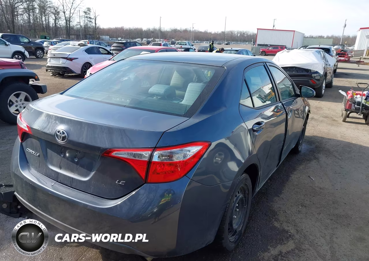 2016 Toyota Corolla Le VIN:2T1BURHE5GC746106 - 4