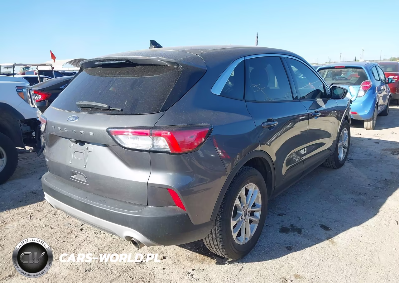 2022 Ford Escape Se VIN:1FMCU0G66NUA55916 - 4