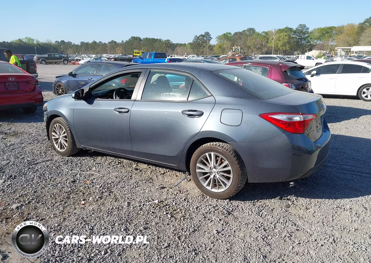 2015 Toyota Corolla Le Plus VIN:2T1BURHE6FC356002 - 3