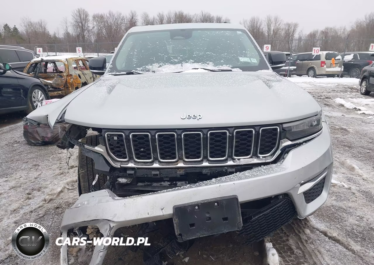2023 Jeep Grand Cherokee 4Xe VIN:1C4RJYB69PC633450 - 12