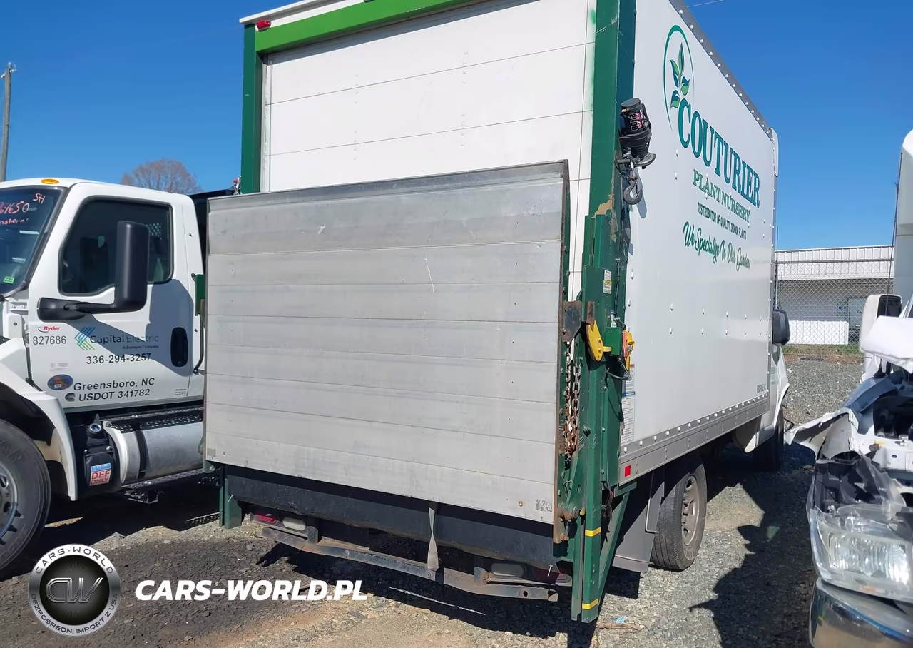 2014 Chevrolet Express Cutaway 3500 VIN:1GB0G2CAXE1186387 - 4